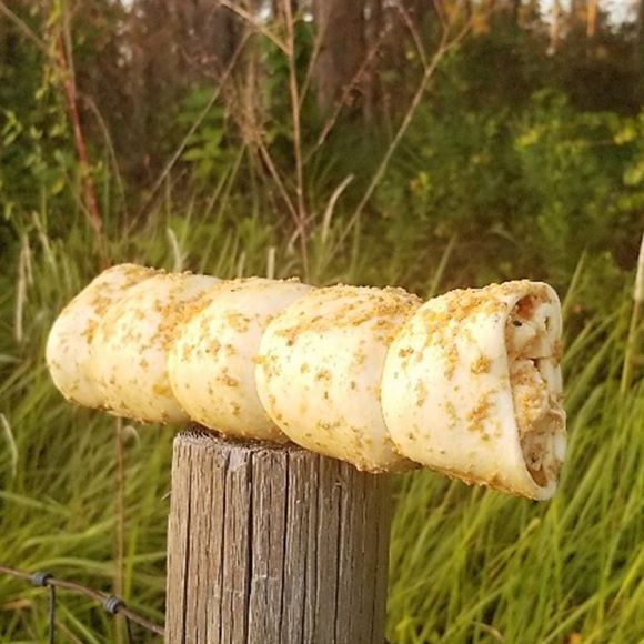 Beef Cheek Roll Bully Dusted 10"-12" (4 per bag)